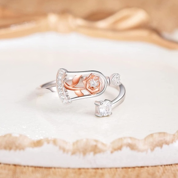 18k Enchanted Rose Beauty and the Beast Ring - Picture 2 of 4